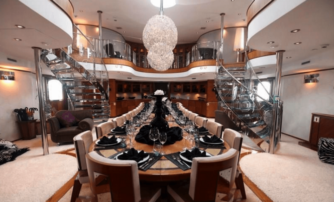 fantastic dining saloon