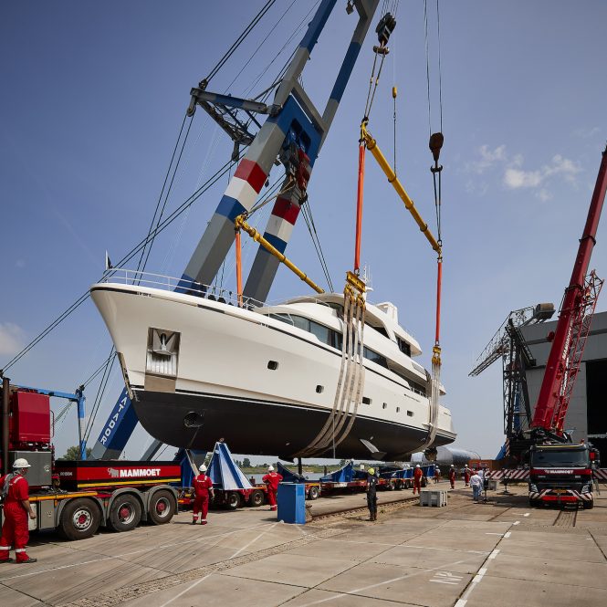 Moonen Martinique YN197 BRIGADOON at launch