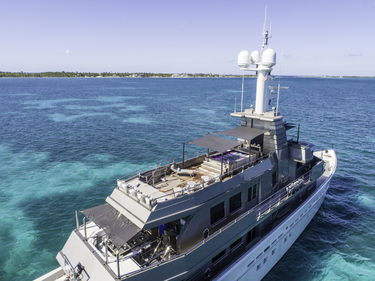 Motor yacht MIZU available for charter in the Bahamas