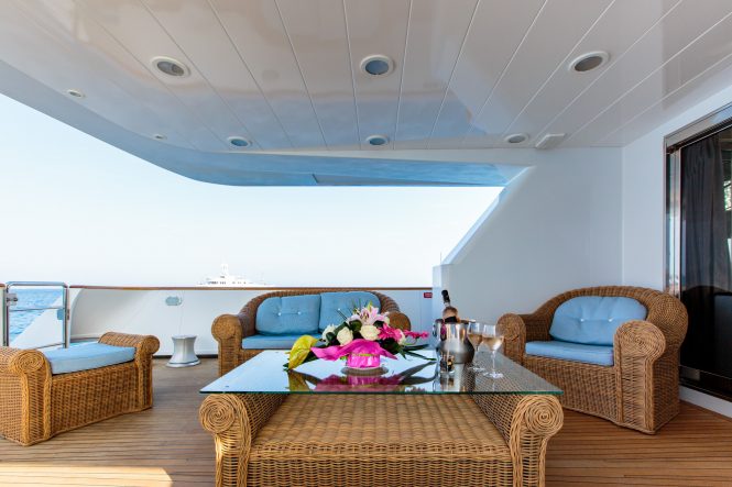 aft deck seating
