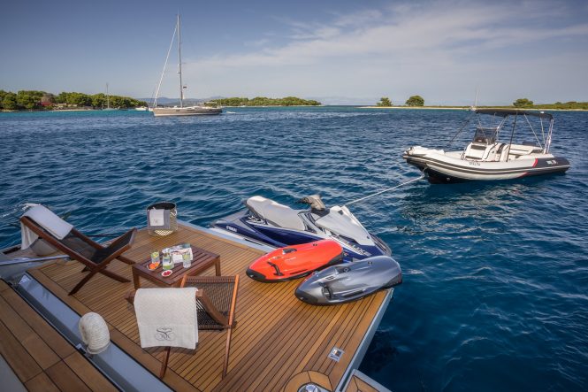 swim platform with water toys