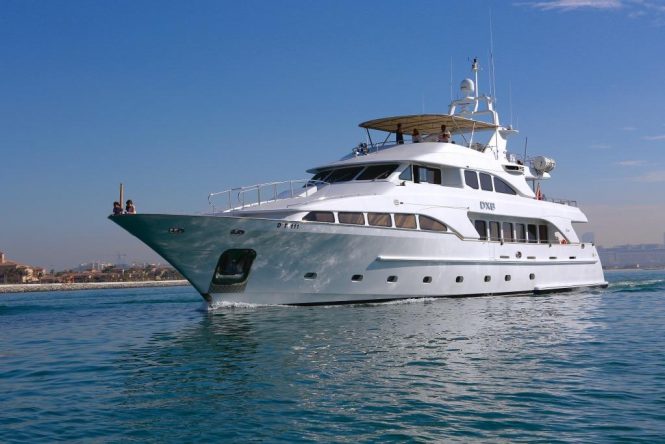 DXB motor yacht profile