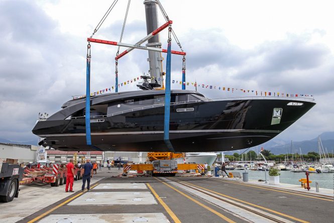27m Cavalli motor yacht FREEDOM