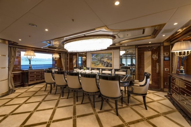 Formal dining saloon