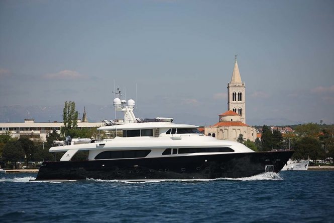 KLOBUK motor yacht