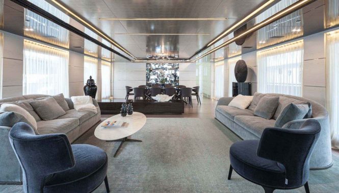 Main saloon with dining area aft