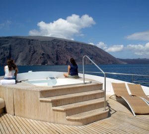 42m INTEGRITY offering reduced superyacht charter rates in the Galapagos