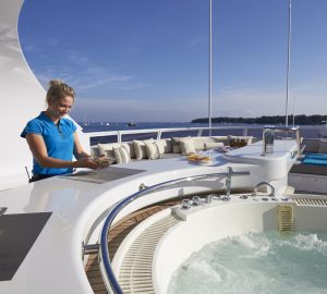 M/Y Lady Ellen II offers reduced price for charters in Greece