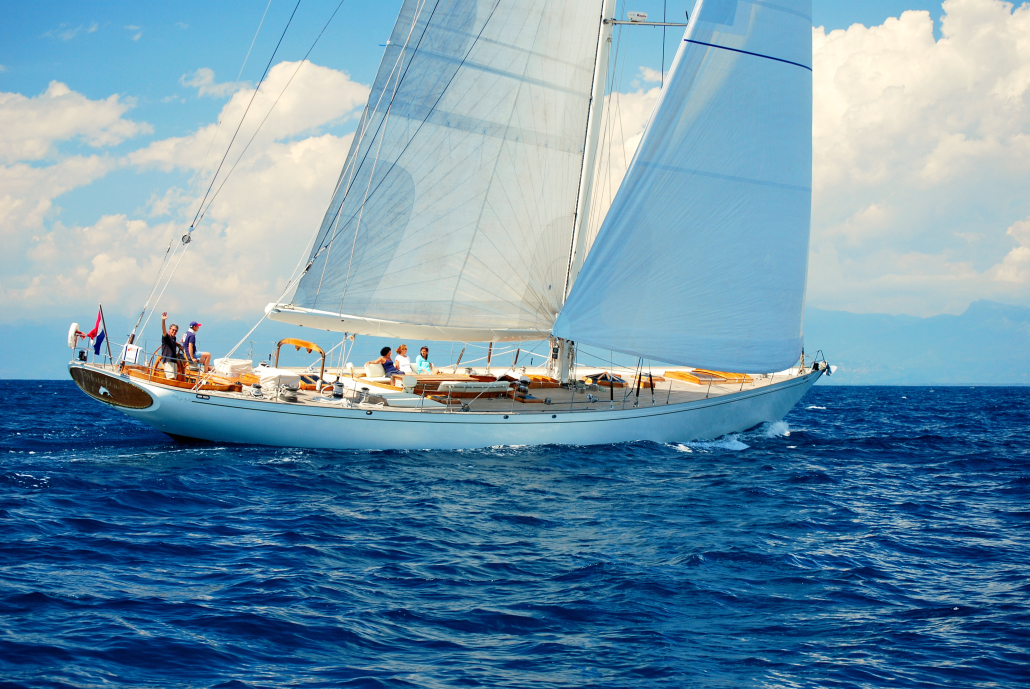 white fin sailing yacht