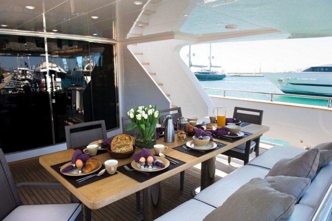 aft deck alfresco dining experience