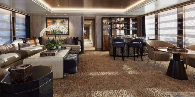 Fabulous saloon to relax and socialise