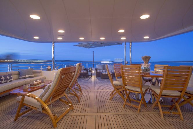 Great socialising and dining areas