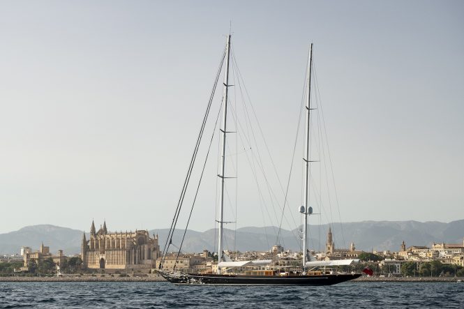 Luxury sailing yacht AQUARIUS by Royal Huisman