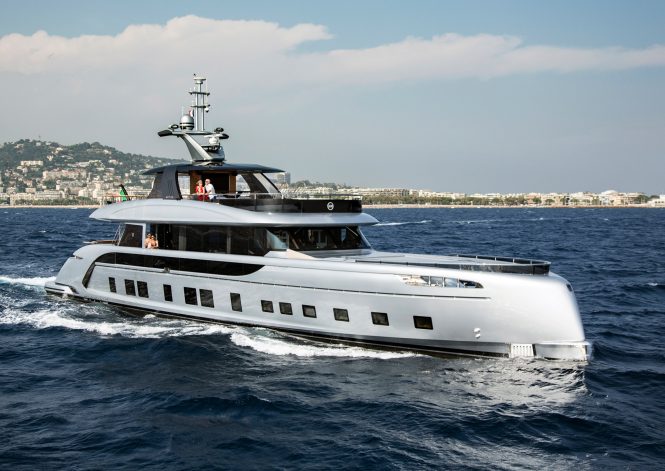 DYNAMIQ GTT 115 superyacht