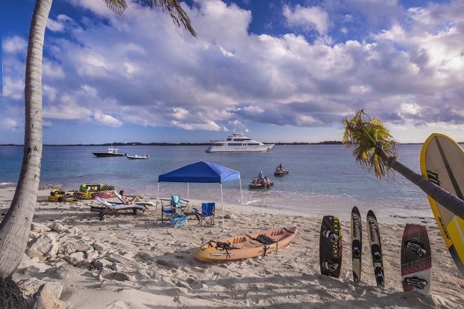 Everything you need for that perfect yacht charter vacation in the Bahamas