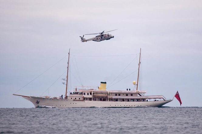 HAIDA - classic yacht with helicopter