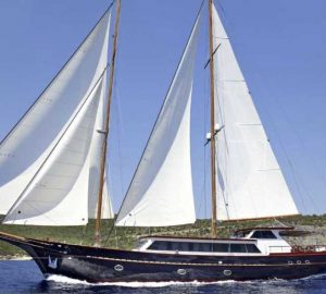 32m luxury gulet IRAKLIS L available for 2019 Greece charter at a discounted price