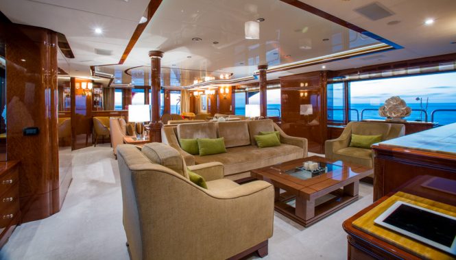 Luxurious modern classic saloon with plenty of seating