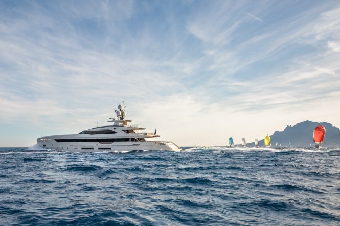 Luxury yacht VERTIGE by Tankoa