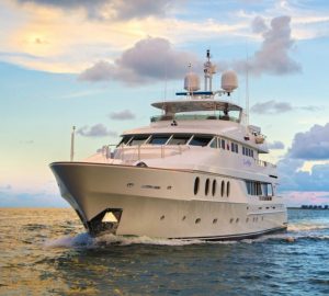 Reduced weekly rate in the Caribbean with charter yacht I LOVE THIS BOAT