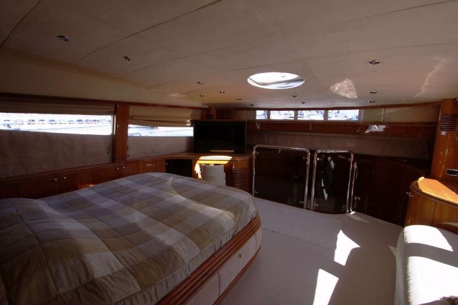 Master suite on main deck