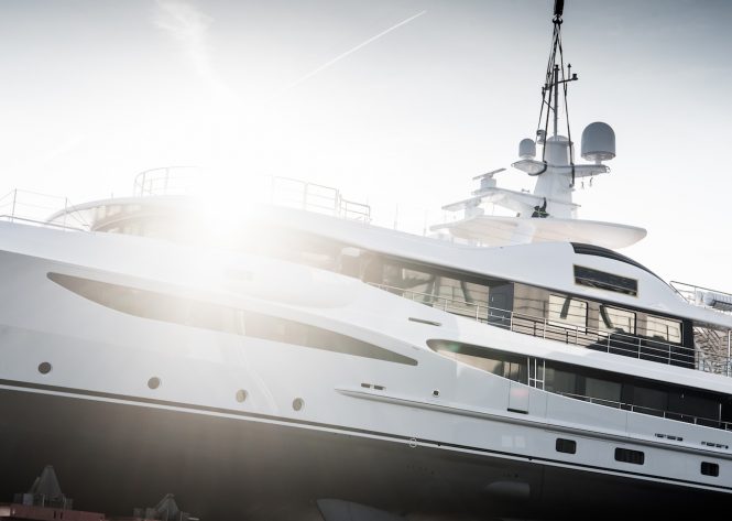 AMLES 473 Superyacht from the Limited Editions Range