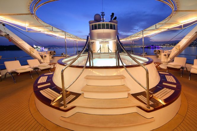 Fantastic sun deck with a Jacuzzi spa pool