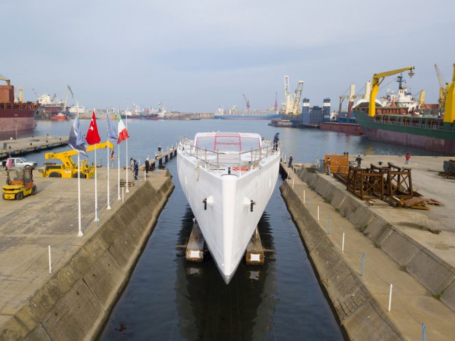 E-VOLUTION sailing yacht under construction