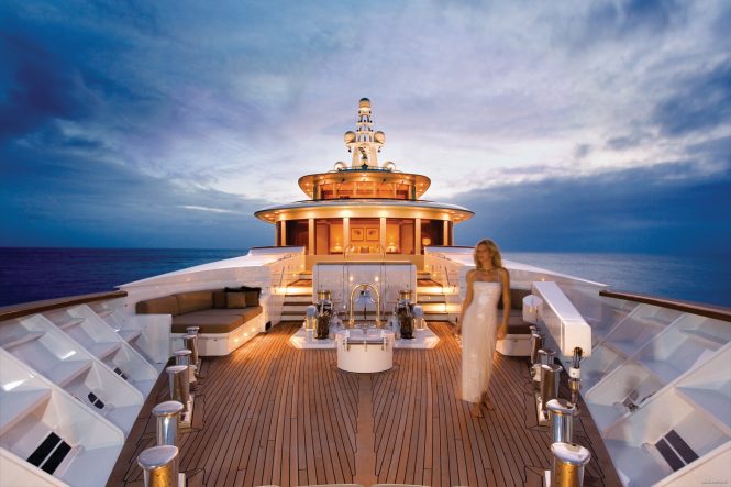 Owner deck with Jacuzzi in the evening