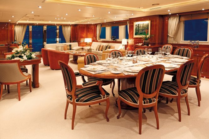 Saloon and dining area