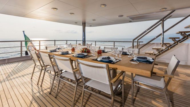 Alfresco dining aft deck