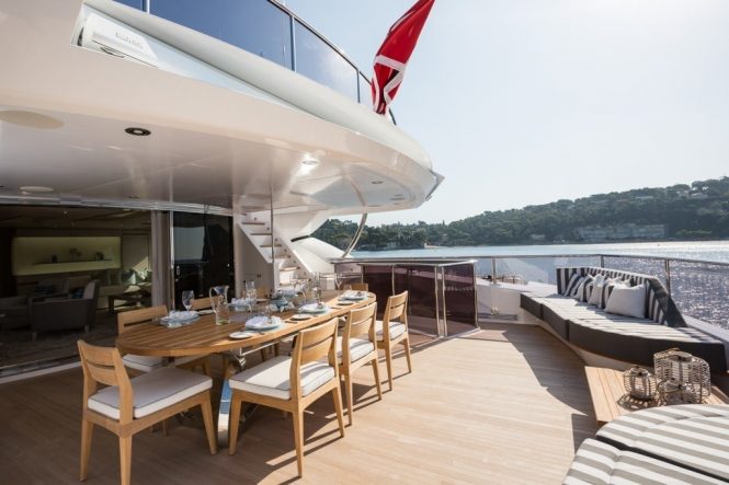 Aft deck offering a spacious al fresco dining area