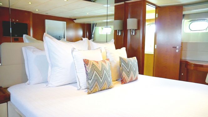 Clean guest cabin decor