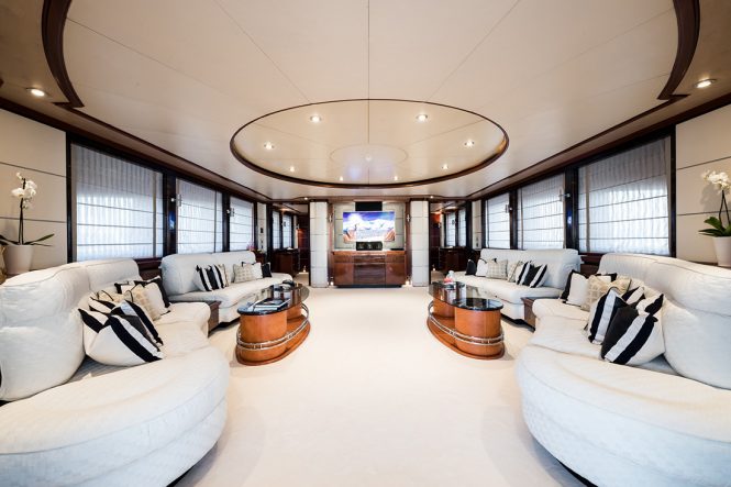 Elegant and modern saloon