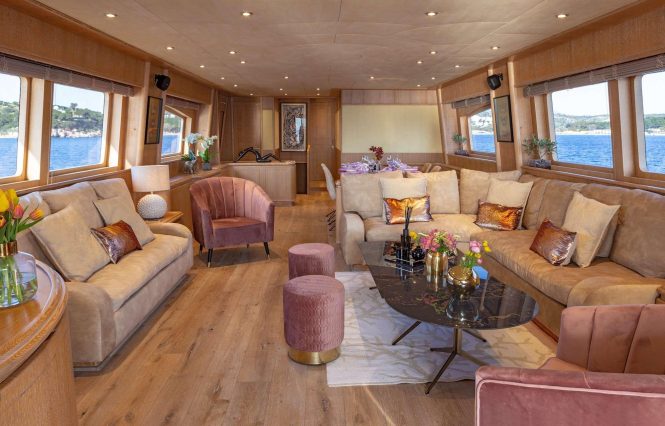 Spacious saloon with comfortable sofas