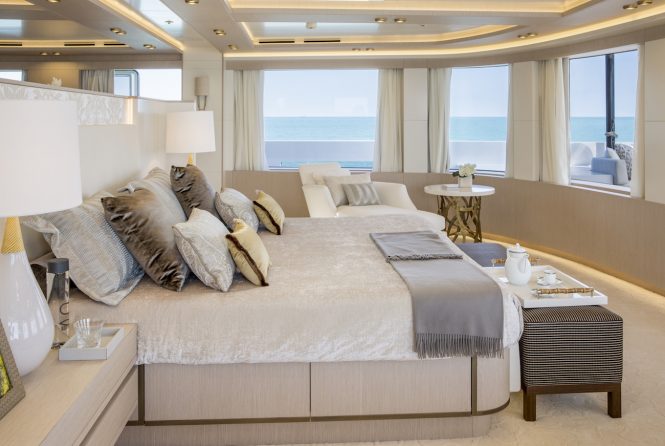 Owner deck accommodation