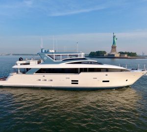 Hatteras motor yacht Optimus delivered to her owner in the US