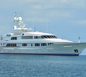 Caribbean and Bahamas luxury charter yacht Cynthia replicated on a 1:60 scale by Brian Klassen Models