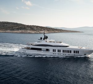 60m luxury super yacht SAMURAI Reviewed