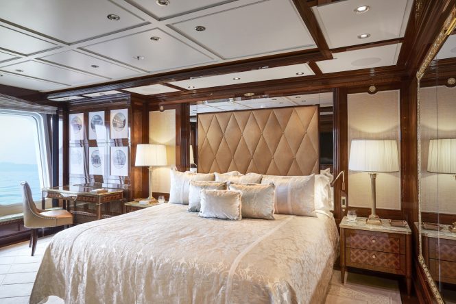 Guest Suite (© Imperial Yachts)