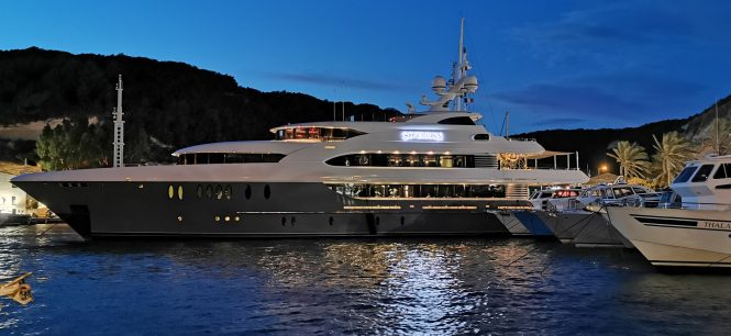 super yacht Sovereign off Bonifacio - Photo Solenne Vaudin d'Imécourt