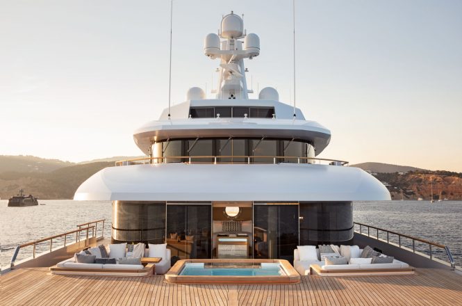 Large flush foredeck of the owners’ deck with a Jacuzzi - Photo © Feadship
