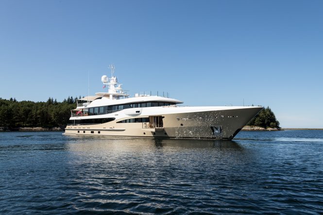 Luxury superyacht LILI