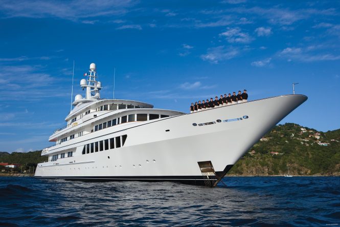 UTOPIA MEGA YACHT