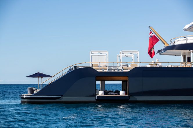 Beach club - Photo © Feadship