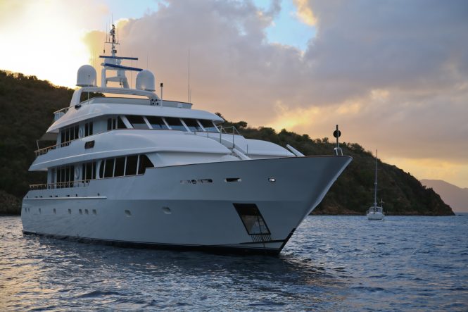 Motor yacht M4 by Trident available in the Bahamas