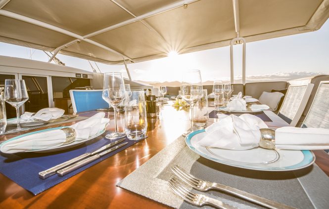 Dining alfresco on board GUILLEMOT