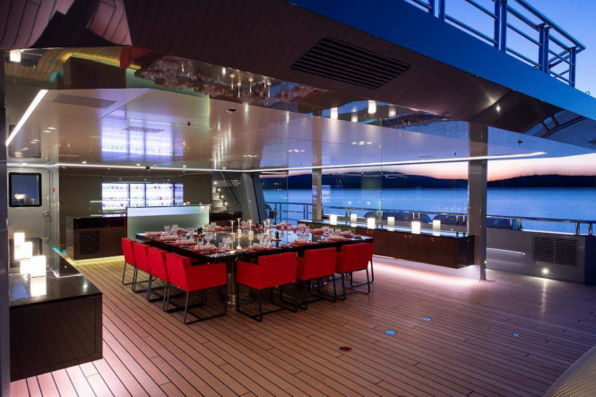 Elegant upper deck alfresco dining area