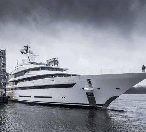 87m Yacht PROJECT HAWAII hits water at Lurssen