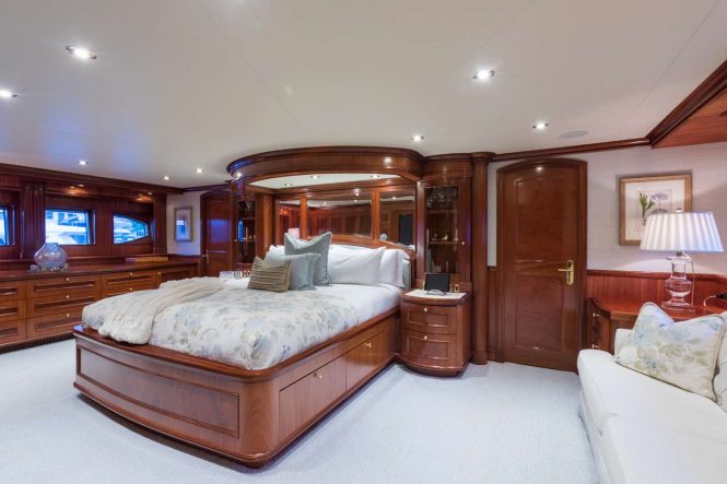 Deluxe master suite with a private ensuite bathroom